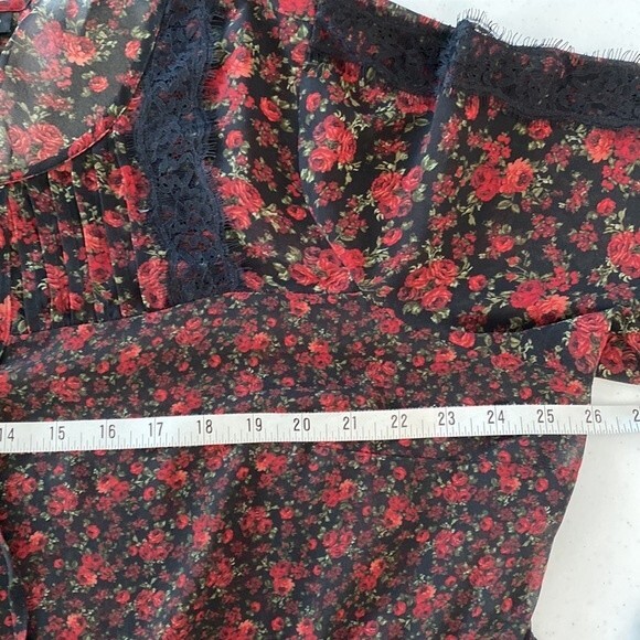 Torrid Dark Floral Print Chiffon Lace Inset Blouse Flare Sleeve Ruffle Tie Neck - Picture 11 of 16